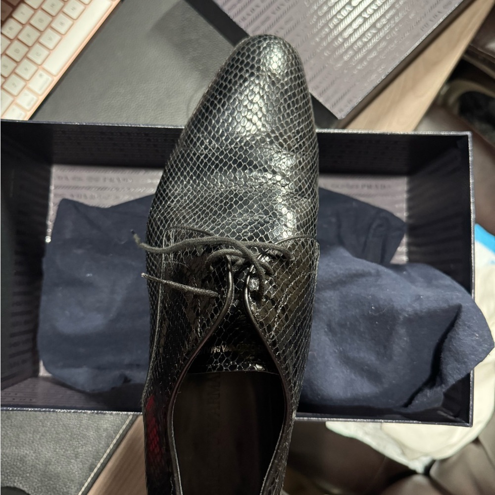 Giorgio Armani Black Textured Oxford Shoes